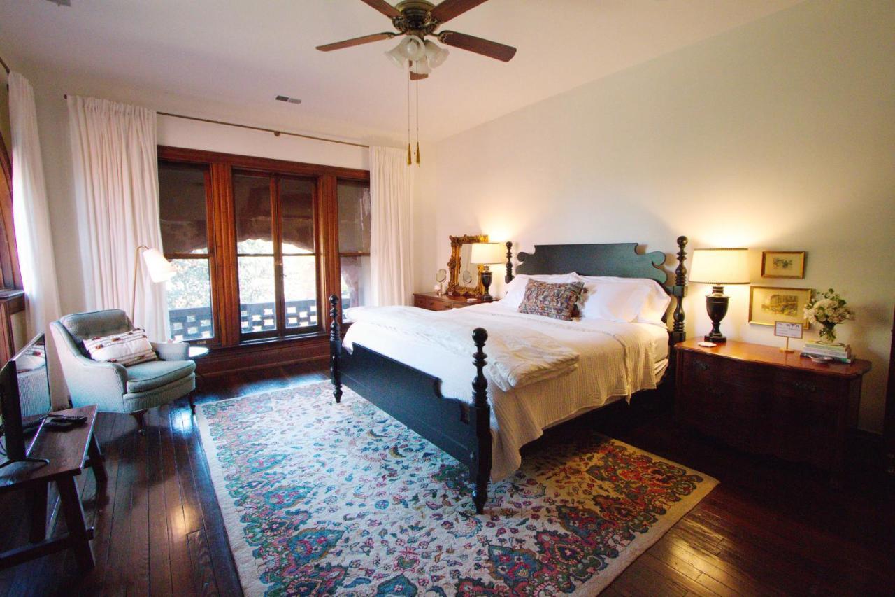 Louisville Bourbon Inn Rom bilde